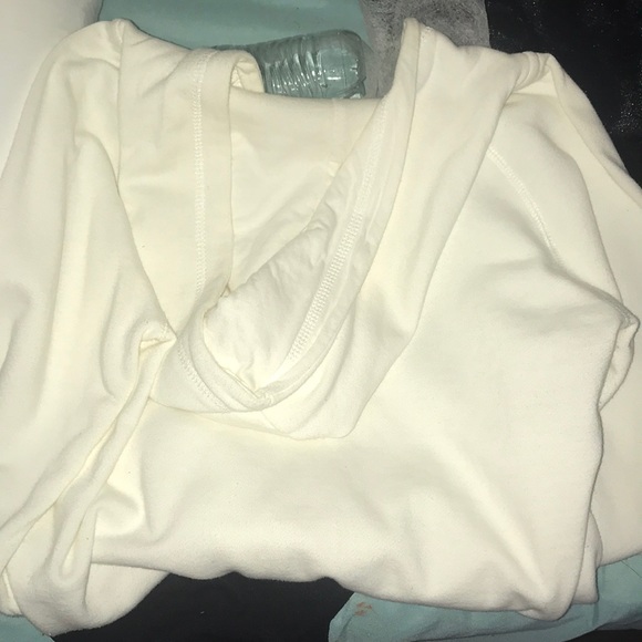 Never Worn White Sweatshirt - Picture 2 of 3